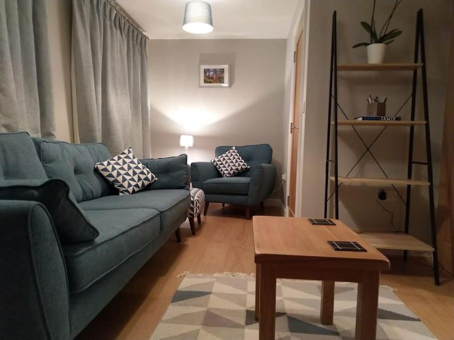3 Bedroom Townhouse, Free Parking Йорк Экстерьер фото